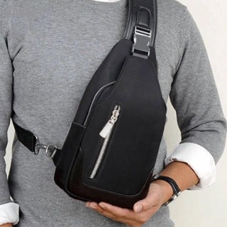NAVEE กระเป๋าคาดหน้าอกพร้อมรูชาร์จ USB กระเป๋าสะพายผู้ชายมืออาชีพขนาดใหญ่สำหรับเดินทางสีดำ