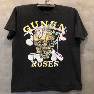 เสื้อยืดแขนสั้น ผ้าฝ้าย พิมพ์ลาย Guns N Roses Gun Flower Rock Street ทรงหลวม แฟชั่นสําหรับผู้ชาย และผู้หญิง