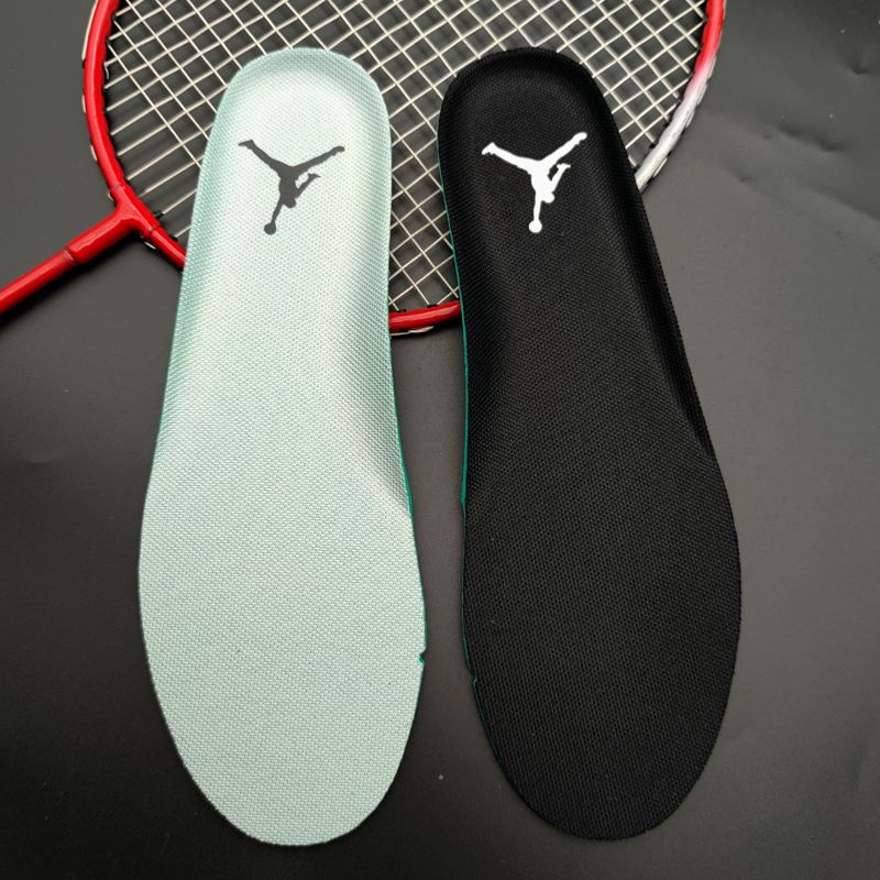 ภาพสินค้าเหมาะสำหรับพื้นรองเท้ากีฬา Nike Jordan aj1สีดำและสีขาวแพนด้าโอรีโอแดงนิ้วเท้า North Carolica จากร้าน y04ic7t76t บน Shopee ภาพที่ 3