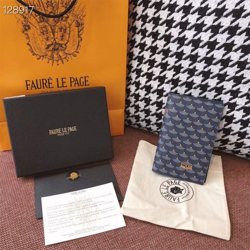faure-le-page-กระเป๋าใส่หนังสือเดินทาง-หนังวัว-แฮนด์เมด