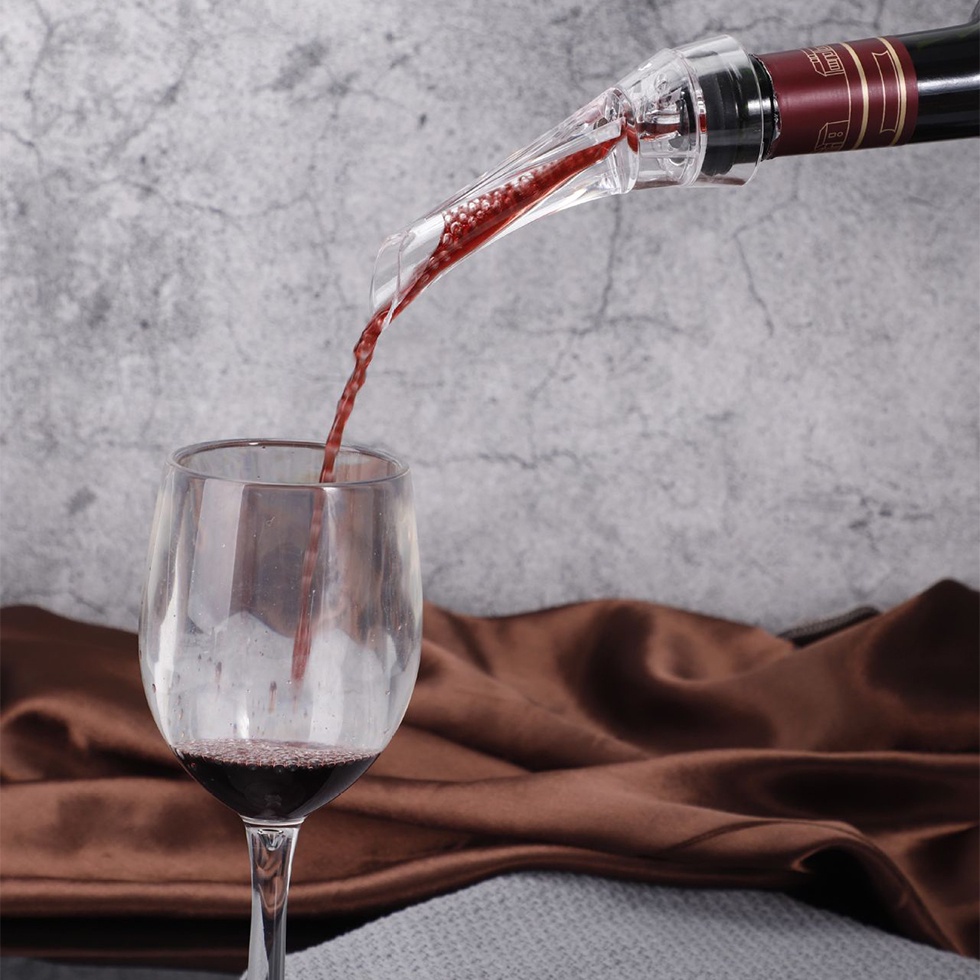 wine-aerator-pourer-กรวยรินไวน์-จุกรินไวน์-ใช้สำหรับรินไวน์ให้ไวน์สัมผัสอากาศได้มากขึ้น