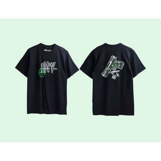 พร้อมส่ง ผ้าฝ้ายบริสุทธิ์ HYT01 เสื้อยืดลายปืน ดำ-ชมพู T-shirt