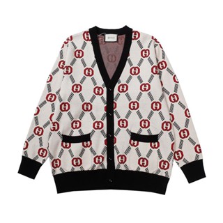 Gu33cc - เป็นที่นิยม! เสื้อคาร์ดิแกน ผ้าไหม ผ้าฝ้าย ลายทาง ตัว G คู่ เสื้อกันหนาว ลายทาง เรียบง่าย บรรยากาศ Lirtu