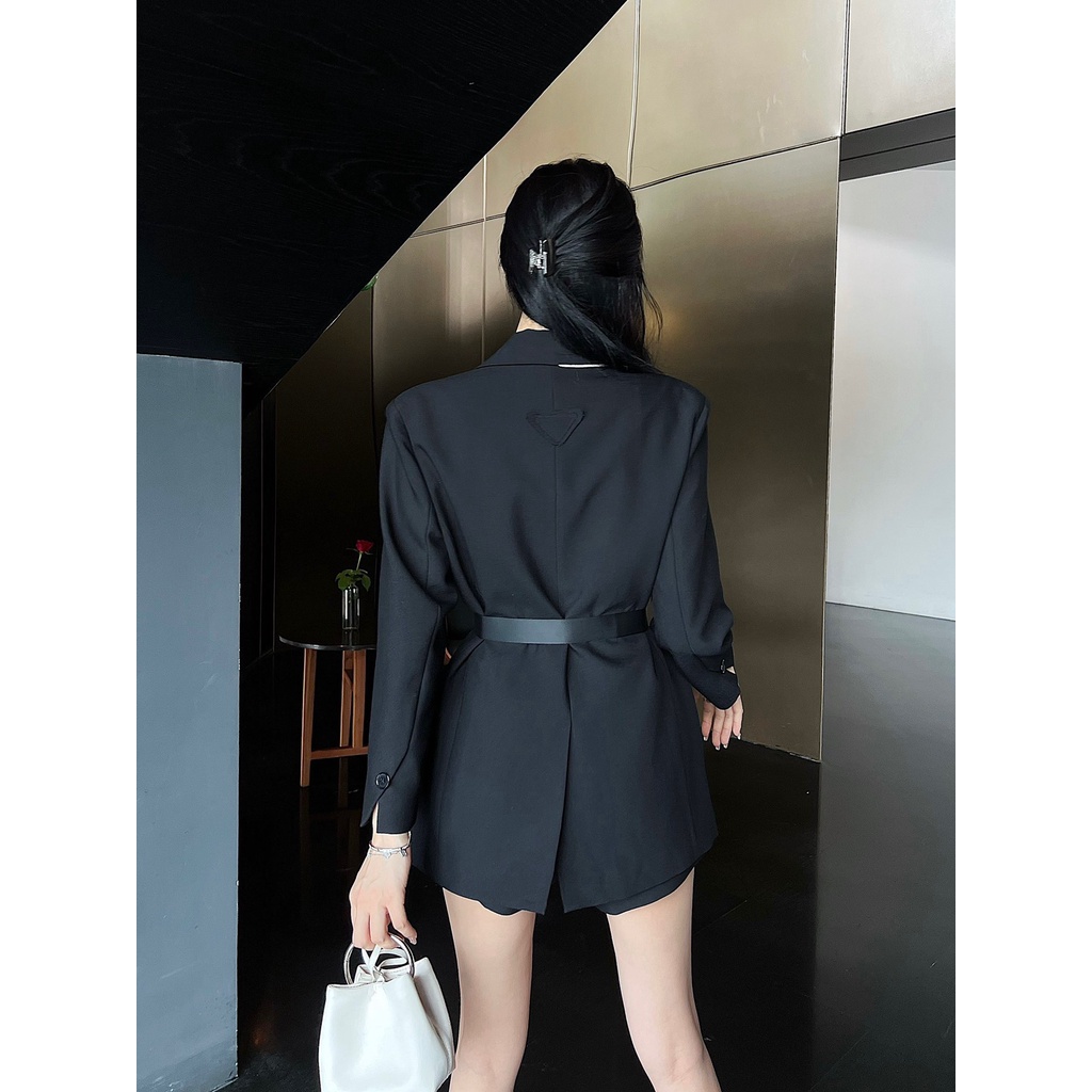 jfo4-pra-a-2023-autumn-and-winter-new-suit-jacket-single-side-collar-bag-mouth-contrast-color-base-edge-design-with-belt-triangle-logo