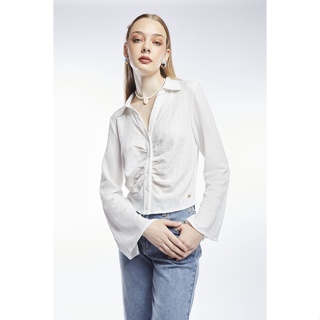 ESP เสื้อเชิ้ตแต่งย่นแขนกระดิ่ง ผู้หญิง สีขาว | Bell Sleeve Front Ruched Shirt | 5977