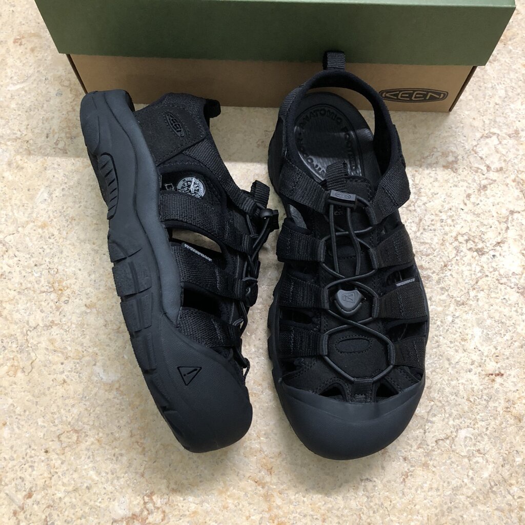 รองเท้า-keen-newport-sandals-triple-black-รองเท้าเดินป่า-ของใหม่-ของแท้-พร้อมส่งจากไทย