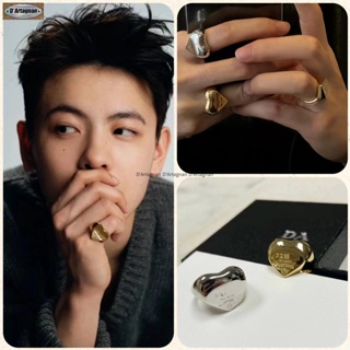 {Boutique Spot} แหวนโลหะทองเหลือง ชุบทอง รูปหัวใจ โลโก้ตัวอักษร PP คุณภาพสูง สไตล์เกาหลี เรโทร หรูหรา ไม่จางหาย สําหรับผู้หญิง 2023