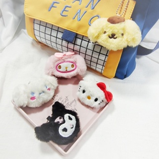 พวงกุญแจ จี้ตุ๊กตา Hello Kitty Sanrio Melody Kuromi Cinnamoroll Pompom Purin เหมาะกับของขวัญ ของเล่นสําหรับเด็ก