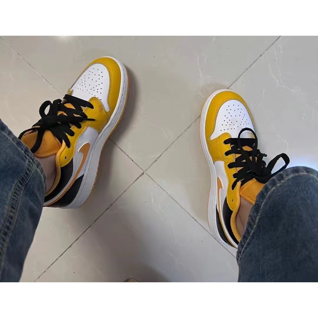 nike-air-jordan-1-low-taxi-university-gold-white-ของแท้-100