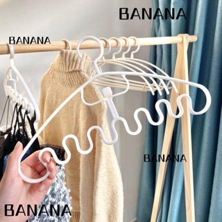 Banana1 ไม้แขวนเสื้อพลาสติก กันลื่น สําหรับจัดระเบียบตู้เสื้อผ้า บ้าน และที่อยู่อาศัย 1 3 ชิ้น