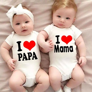 I Love Papa Mama เสื้อแขนสั้นลําลอง ของขวัญวันหยุด แฟชั่นสําหรับเด็กทารกแรกเกิดผู้ชาย และผู้หญิง 00L5