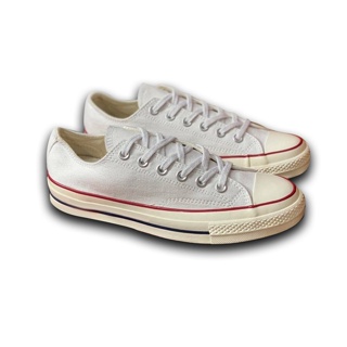 รองเท้า Converse สีขาว รัดส้น