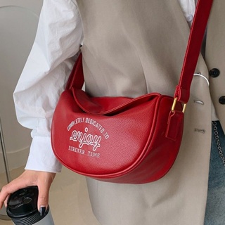 🔥กระเป๋าสำหรับผู้หญิง กระเป๋าถือ กระเป๋าสะพายข้าง วัสดุ PU รูปแบบใหม่ ดีไซน์การปัก แฟชั่น