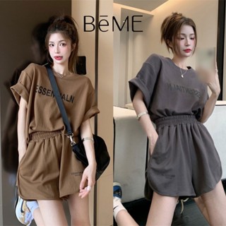 ชุดเซ็ทเเฟชั่น 2 ชิ้น ชุดเซ็ทเเฟชั่น น่ารักงานเรียบๆ ชุดเซ็ต2ชิ้น  เสื้อ+กางเกง ผ้านิ่มใส่สบาย