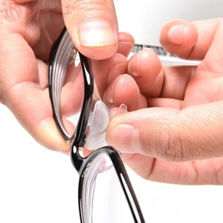 [COD] แผ่นรองแว่นตา สะดวก น้ําหนักเบา กันลื่น กาวซิลิโคน เด็ก รูปโค้ง แว่นตา ที่ติดจมูก