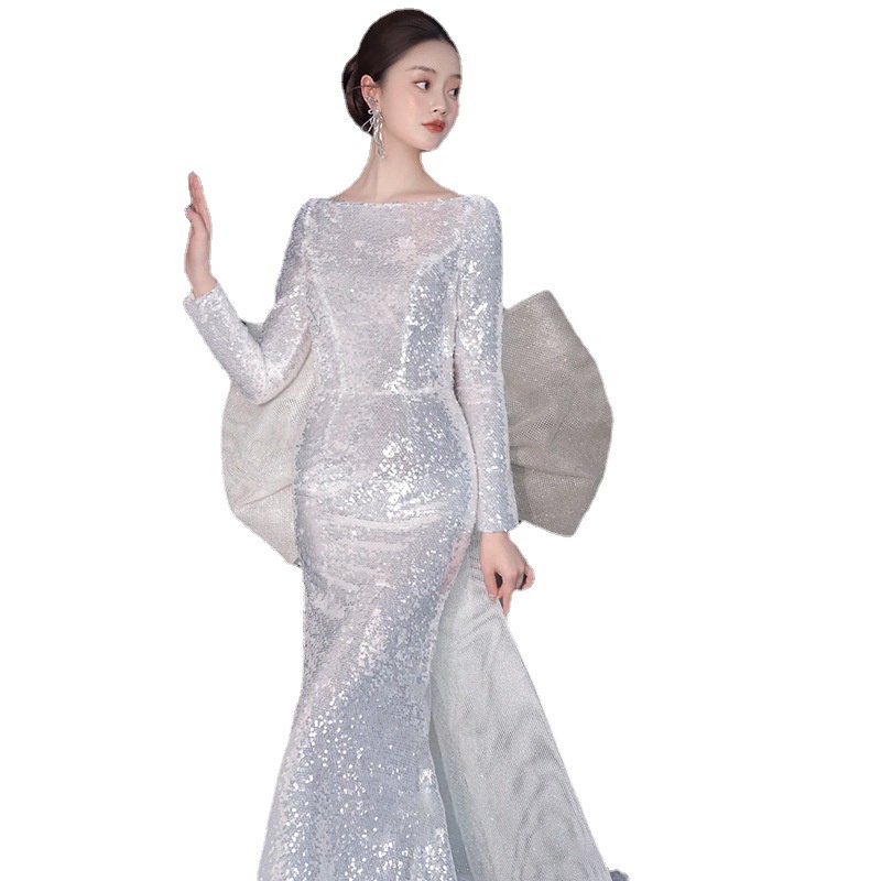 แขนยาวใหม่สง่างามงานเลี้ยงชุดราตรีเลื่อมโฮสต์การแสดงคอนเสิร์ตแคทวอล์แฟชั่นชุดเดรสยาว