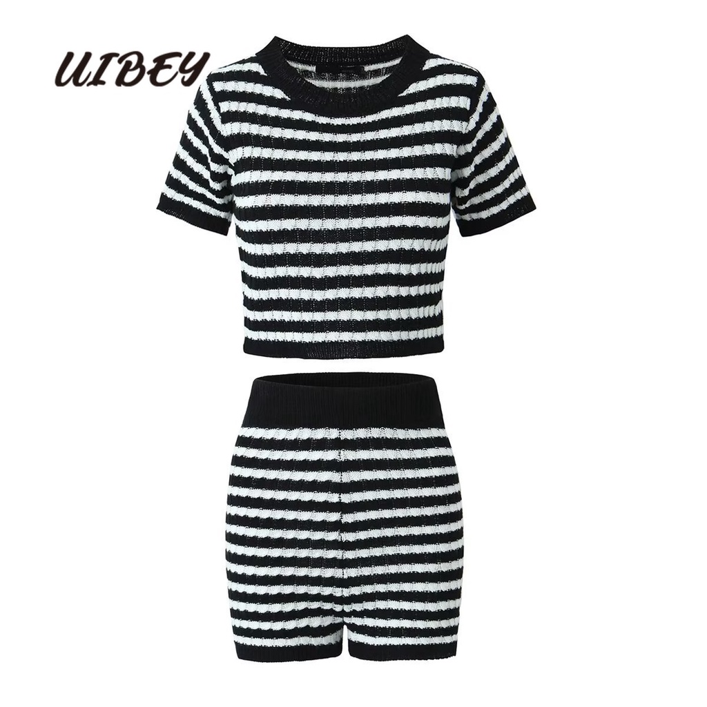 uibey-เสื้อกันหนาว-คอกลม-แขนสั้น-ผ้าถัก-กางเกงขาสั้น-1096