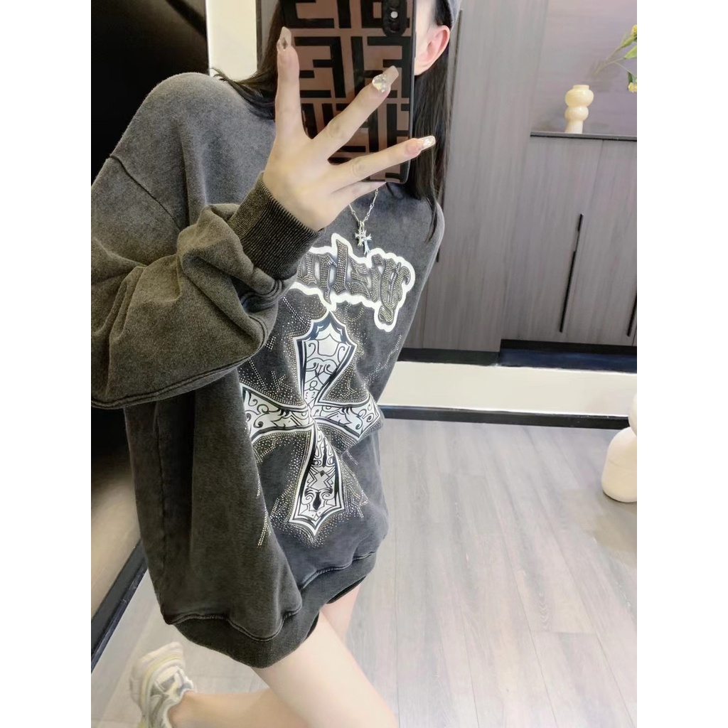 m8ps-chrome-hearts-23-autumn-and-winter-new-printing-hot-drilling-washing-process-complex-old-washed-round-neck-long-sleeve-sweater-womens-fashion