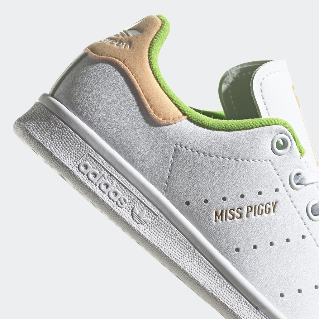 adidas-ไลฟ์สไตล์-รองเท้า-disney-miss-piggy-and-kermit-stan-smith-เด็ก-สีขาว-gy3531