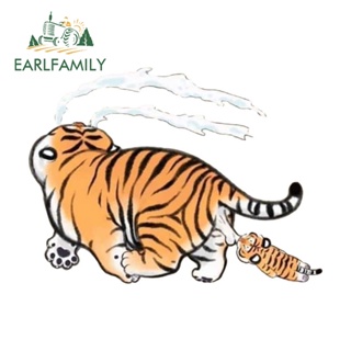 Earlfamily สติกเกอร์ ลายการ์ตูนสัตว์ เสือ กราฟฟิก JDM น่ารัก กันรอยขีดข่วน ขนาด 13 ซม. x 9.6 ซม. สําหรับติดตกแต่งรถยนต์ แล็ปท็อป