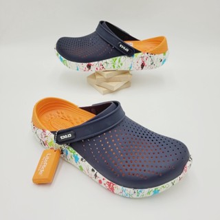 รองเท้าลำลองแฟชั่น สไตล์ Crocs LiteRide Graphic Clog