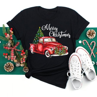 เสื้อยืดคอกลมสำหรับผู้ชายและผู้หญิงที่ทำเอง Christmas truck Tree T-SHIRT รถบรรทุกคริสต์มาสต้นคริสต์มาสพิมพ์ลาย