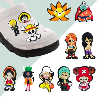 การ์ตูน Zoro Jibbitz One Piece Croc Jibbits Charm อะนิเมะ Luffy Jibitz Crocks สําหรับผู้ชาย อุปกรณ์เสริมรองเท้า จี้รองเท้า หมุดตกแต่ง