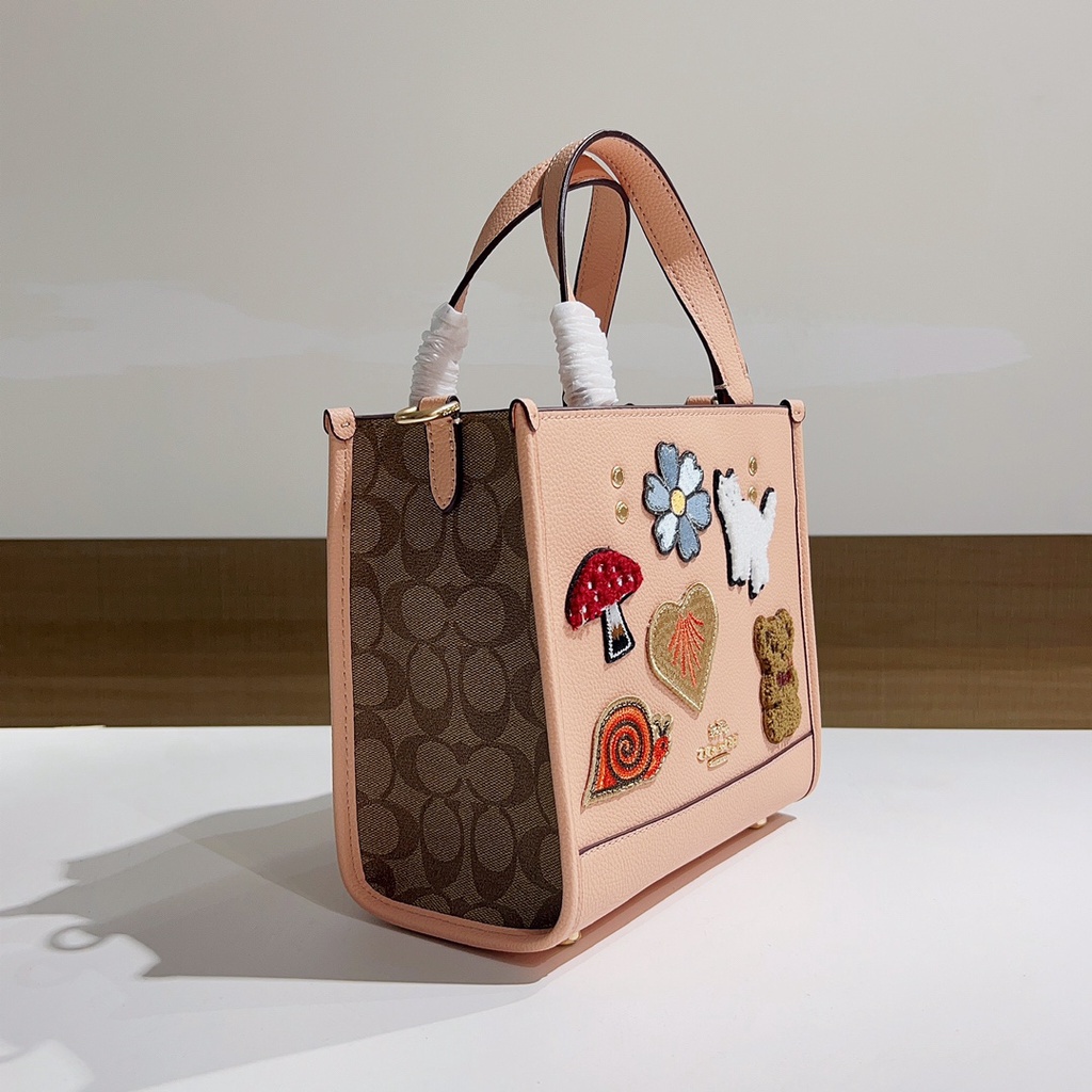 coach-cc421-dempsey-tote-กระเป๋าสะพายผู้หญิง-กระเป๋าถือ-สี่เหลี่ยม-ภาพการ์ตูน-ความจุสูง-สไตล์สาวหวาน