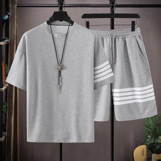 เสื้อยืดแขนสั้นลําลอง คอกลม และกางเกงขาสั้น แฟชั่นฤดูร้อน สไตล์เกาหลี สําหรับผู้ชาย