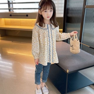 พร้อมส่ง เสื้อเชิ้ตแขนยาวลําลอง คอกลม ทรงหลวม ลายดอกไม้ สีขาว สไตล์เกาหลี แฟชั่นเรียบง่าย สําหรับเด็กผู้หญิง