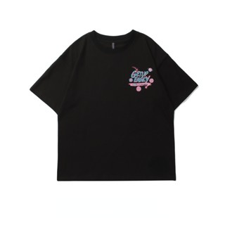 ใหม่ เสื้อยืดแขนสั้น พิมพ์ลายกราฟฟิติตัวอักษร ทรงหลวม เข้ากับทุกการแต่งกาย สไตล์ฮิปฮอป สตรีท เหมาะกับฤดูร้อน สําหรับผู้ชาย