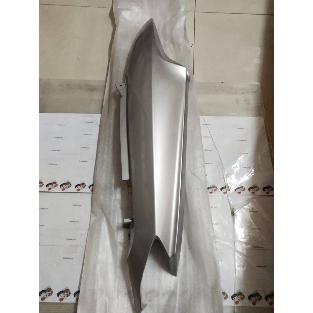 ฝาข้างขวาตัวยาวสีเทา สำหรับรุ่น MIO อะไหล่แท้ YAMAHA 5VV-F1731-00-P4 ...