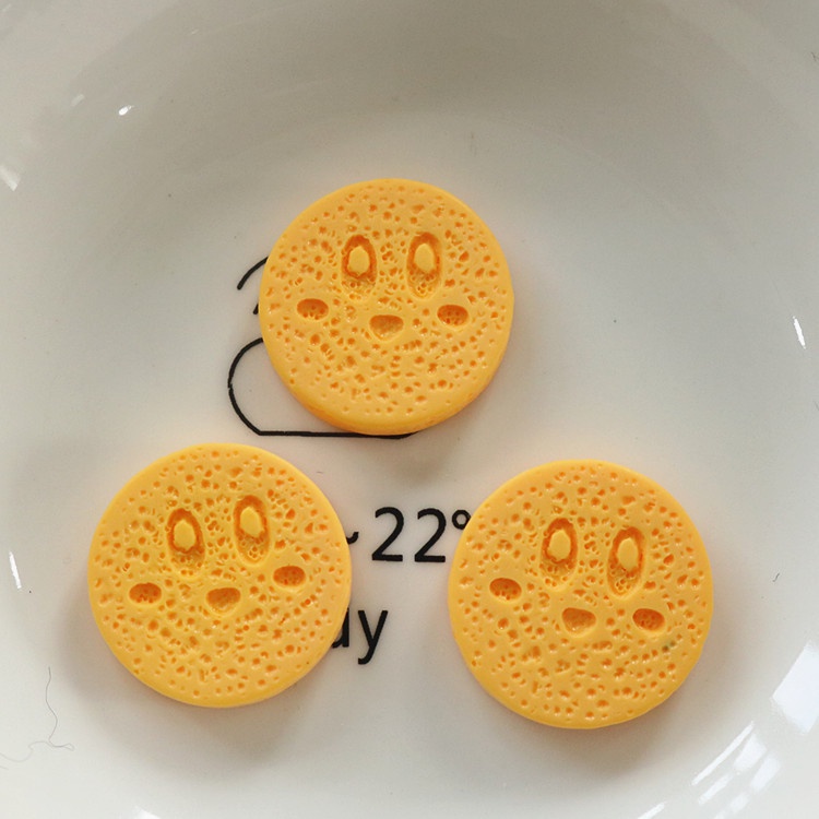 รายละเอียดเพิ่มเติมเกี่ยวกับ Cheese Dount Jibitz Crocs Charms Jelly Popcorn Jibbits Charm Pin Cartoon Kirby Bread Cake Jibits Crocks สําหรับผู้หญิง อุปกรณ์เสริมตกแต่งรองเท้า