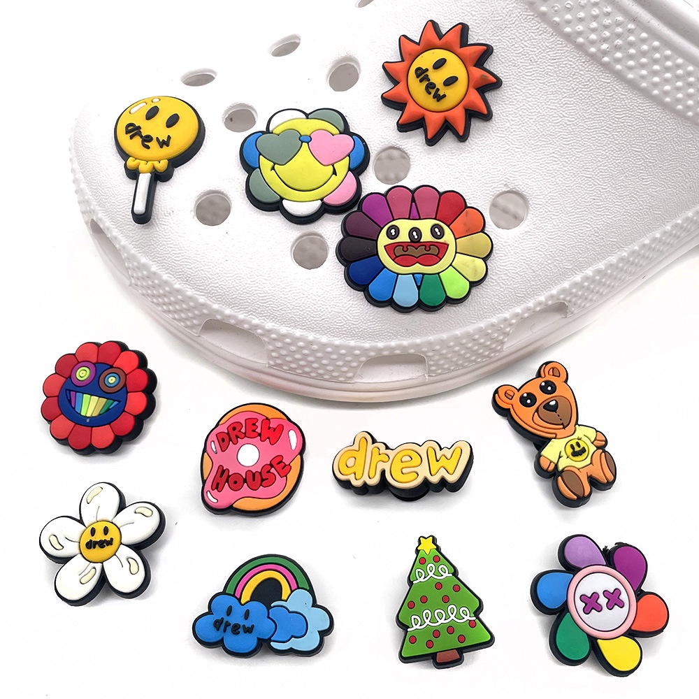 พร้อมส่ง-ขายดี-ตัวล็อก-pvc-ลายการ์ตูน-jibbitz-สําหรับตกแต่งรองเท้า-crocs-clogs