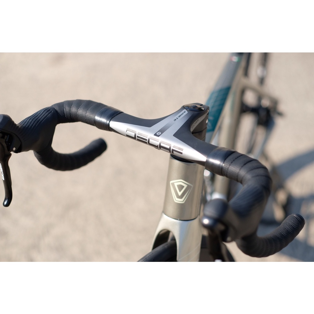 จักรยานเสือหมอบ-java-siluro-6-รุ่นพิเศษ-ชุดขับ-105-ชุดล้อคาร์บอนเ-ฟรมอะลูมิเนียม-แผ่นคาร์บอนอินธิเกรต