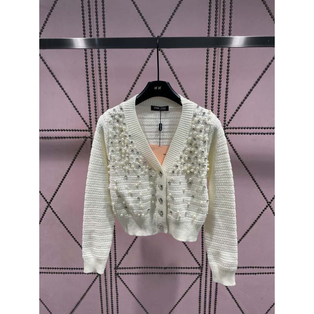 xqur-miu-miu-2023-autumn-and-winter-new-nail-diamond-v-neck-cardigan-sweater-love-button-fashion-all-match-slim-knitted-sweater