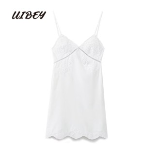 Uibey ชุดเดรส คอวี ปักลาย สีขาว แฟชั่น 3406