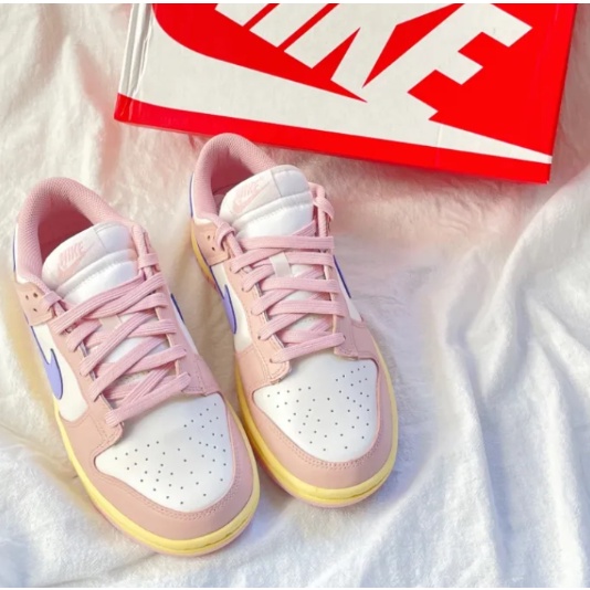 รองเท้าผ้าใบ-nike-dunk-low-pink-oxford