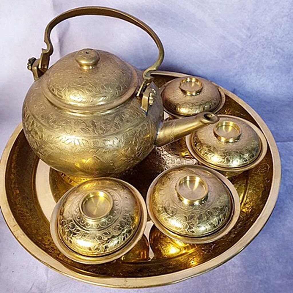 ชุดน้ำชากาแป้นใหญ่-ทองเหลืองตอกลาย-ถาดหล่อหนาตอกลาย-12-นิ้ว-premium-ไร้รอยตะกั่วบัดกรี