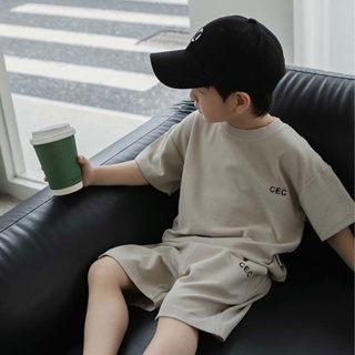แฟชั่นเกาหลี ชุดสูทเด็กชาย เซ็ต 2 ชิ้น เสื้อแขนสั้น+กางเกงขาสั้น ทรงหลวม แขนสั้น
