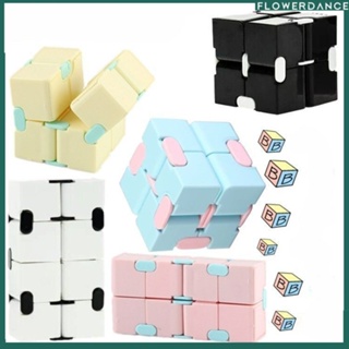 เด็กผู้ใหญ่ของเล่นบีบอัด Infinity Magic Cube Square Puzzle ของเล่นบรรเทาความเครียดเกมมือตลกดอกไม้เขาวงกตสี่มุม