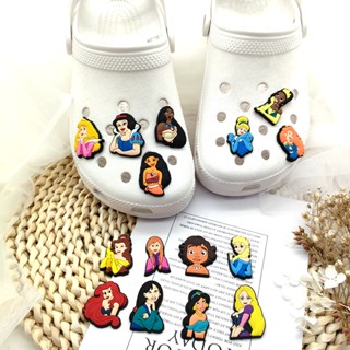 เข็มกลัด ลายการ์ตูนอนิเมะ Snow White Croc Jibitz Charm Cinderella สําหรับตกแต่งรองเท้าเด็ก