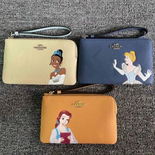 Disney X Corner Zip Wrist C3361 C3362 C3363 Disney กระเป๋าครัชผู้หญิง COAC H กระเป๋าสตางค์มีซิป กระเป๋าสตางค์สุภาพสตรี