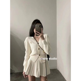 [พร้อมส่ง] ใหม่ เสื้อกันหนาวคาร์ดิแกน ตัวสั้น จับจีบ เอวสูง สไตล์เกาหลี ฤดูใบไม้ร่วง ฤดูหนาว เข้ากับทุกชุด สําหรับผู้หญิง 2023