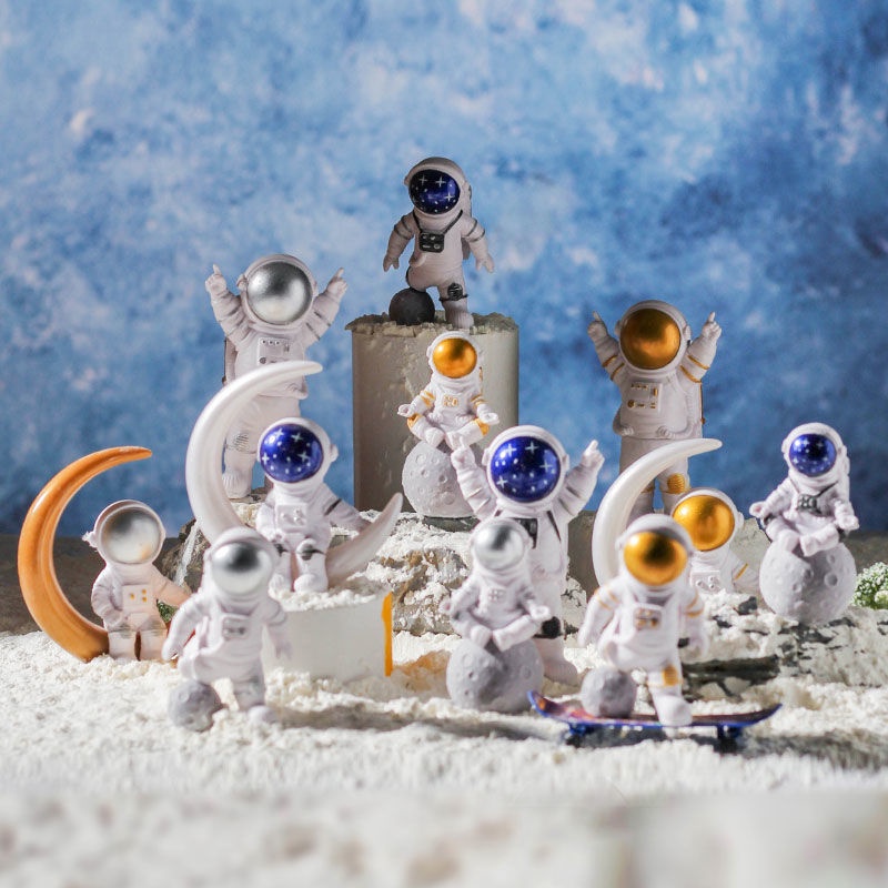 creative-4-ชิ้น-เซ็ต-astronaut-astronaut-desktop-ornament-spaceman-astronaut-desktop-decoration-model-children-birthday-party-gift-home-accessories-cod