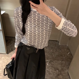 HV8W PRA * A 2023 spring and summer new print base casual long sleeve t-shirt round neck triangle waist bag pleated skirt suit fashion
