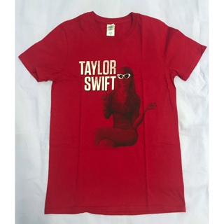 เสื้อยืดโอเวอร์ไซส์ผ้าฝ้ายแท้star tshirtเสื้อยืด เทย์เลอร์ สวิฟต์ Taylor Swift อัลบั้ม RED ไซส์ Sall sizes-5xlS-3XL