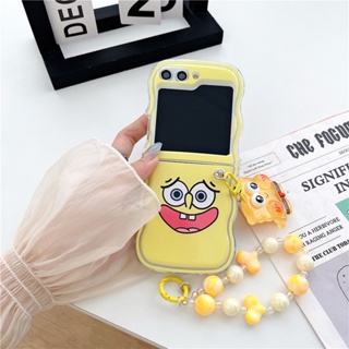 เคสโทรศัพท์มือถือ ป้องกัน ปิดด้านหลัง ลาย SpongeBob พร้อมจี้ สําหรับ Samsung Galaxy Z Flip 5 Z Flip 4 Z Flip 3 ZFlip3 ZFlip4 ZFlip5