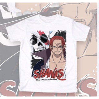 anime tee [สินค้าลิขสิทธิ์แท้/พร้อมส่ง] "สี่จักรพรรดิผมแดงแชงคูส" เสื้อยืดคอกลม วันพีซ - One Piece Shanks T-shirt
