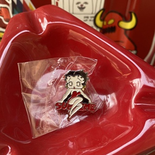 พร้อมส่ง เข็มกลัดหัวเข็มขัด ลาย Supreme Betty Boop Pin 16SS อุปกรณ์เสริมบูติก